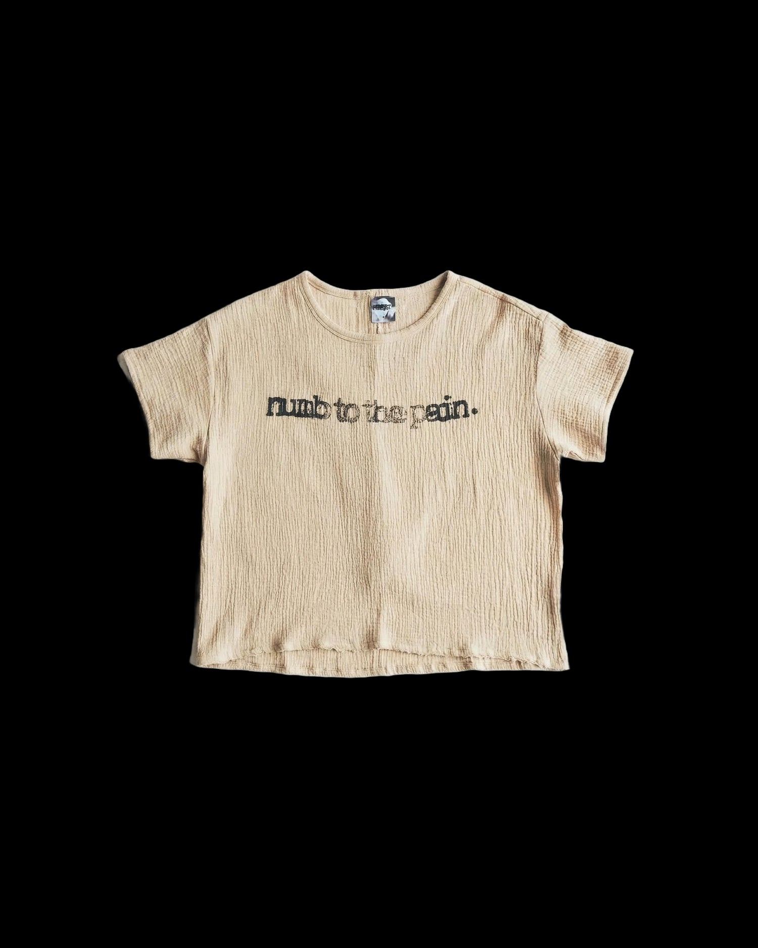 NUMB TO THE PAIN. T-SHIRT - BEIGE